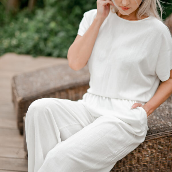 The Linen Top In White